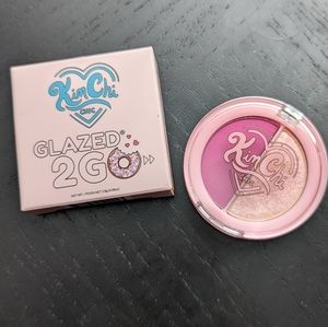 🥳 Kim Chi Chic Cinq Eyeshadow Duo
